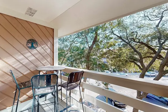 Balcony at Fiddler’s Cove 3I